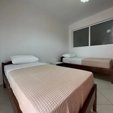 شقة Cozy Twobedroom Apt. Beachfront