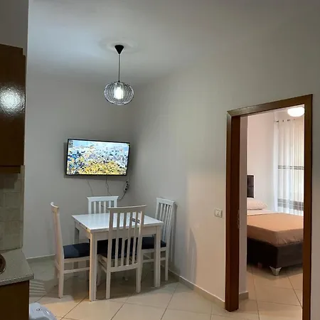 Cozy Twobedroom Apt. Beachfront